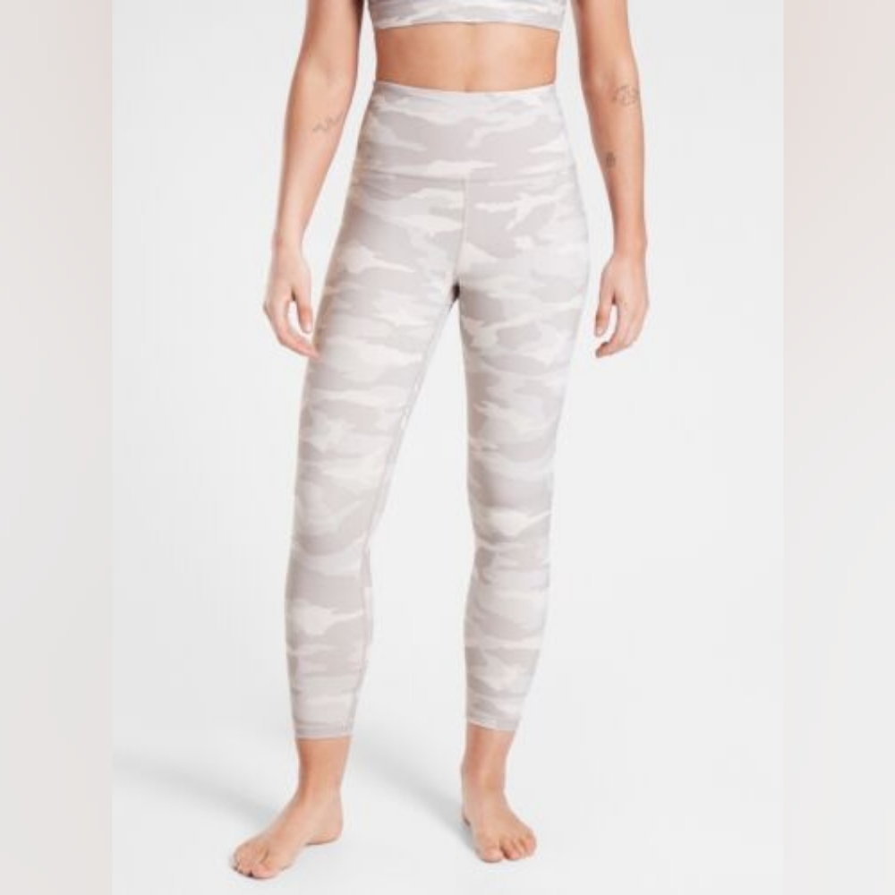 Athleta Elation Camo 7/8 Tight 2X